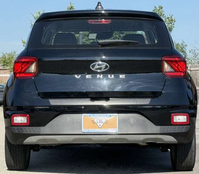 2022 Hyundai Venue SE