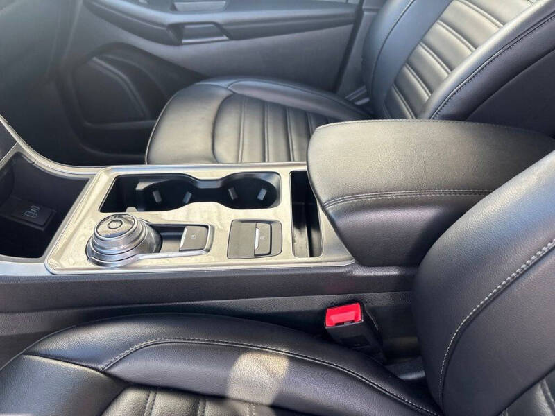 2024 Ford Edge