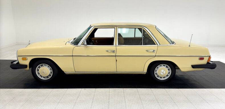 1975 Mercedes-Benz 300-Class