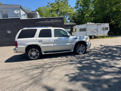 2004 Cadillac Escalade