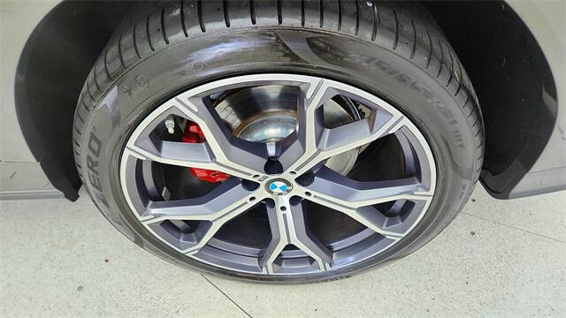 2023 BMW X6 xDrive40i