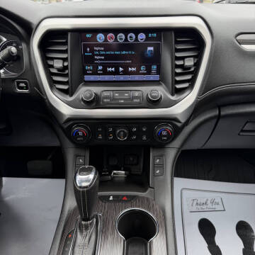 2017 GMC Acadia SLT-1