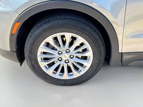 2024 Cadillac XT4 Luxury