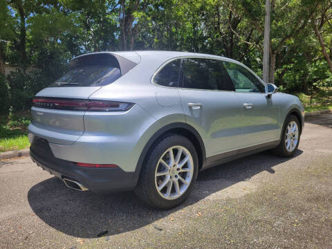 2024 Porsche Cayenne