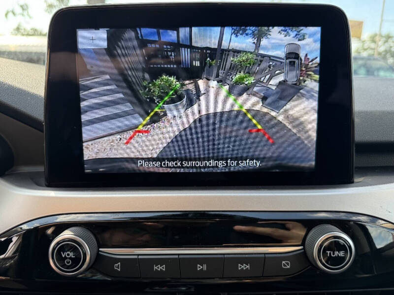 2020 Ford Escape SEL