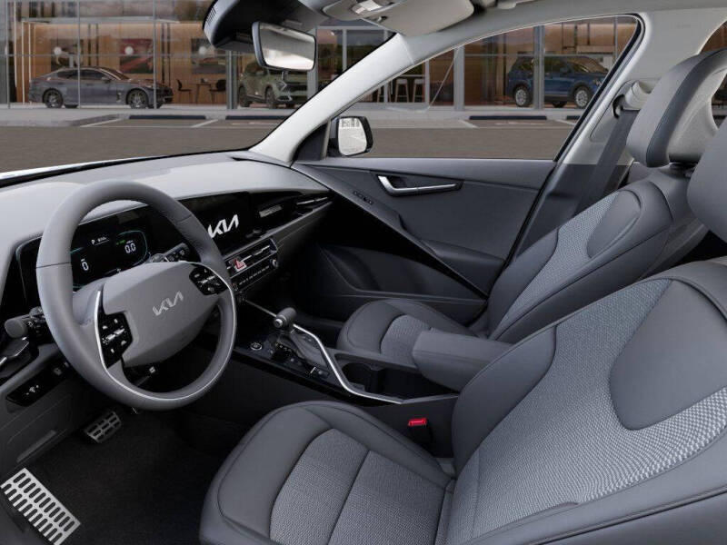 2024 Kia Niro EX Touring