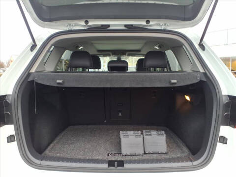 2023 Volkswagen Taos SE 4Motion