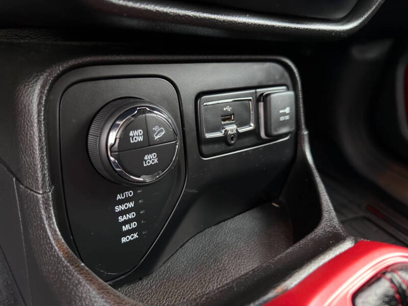 2017 Jeep Renegade Trailhawk