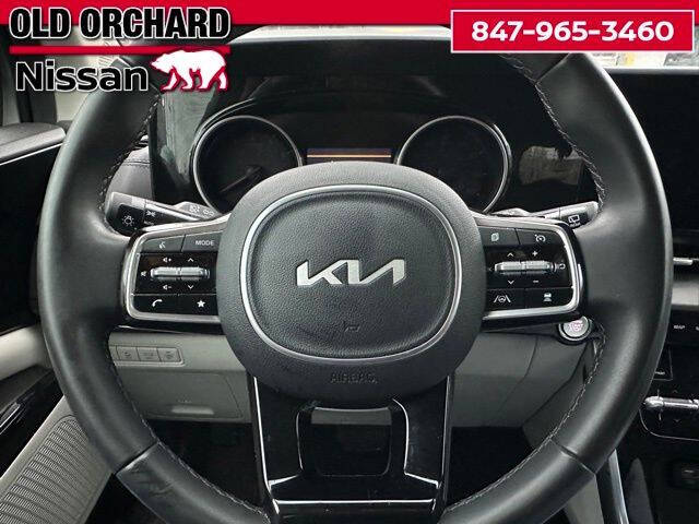 2024 Kia Carnival EX