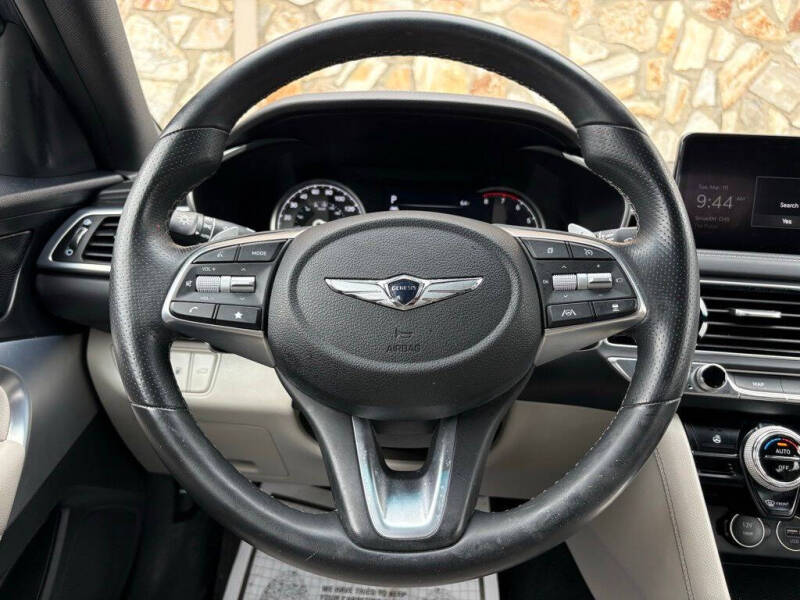 2023 Genesis G70