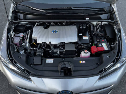 2022 Toyota Prius LE