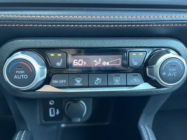 2020 Nissan Kicks SR