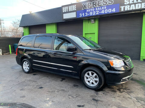2012 Chrysler Town and Country for sale at Xpress Auto Sales in Roseville MI