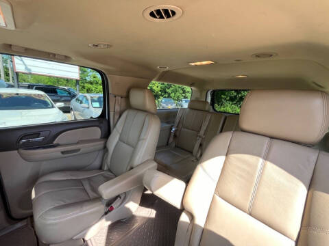 2011 Chevrolet Suburban LT