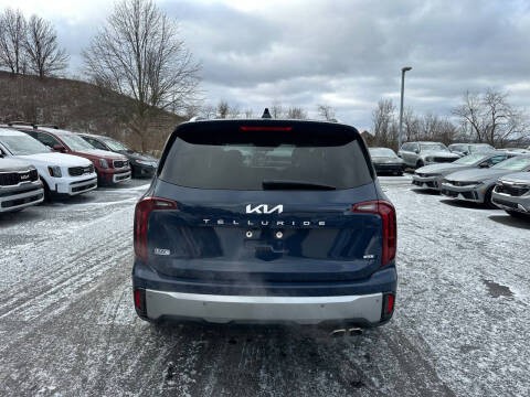 2023 Kia Telluride S