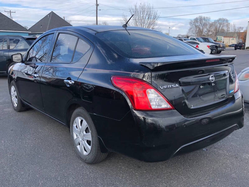 2015 Nissan Versa 1.6 S