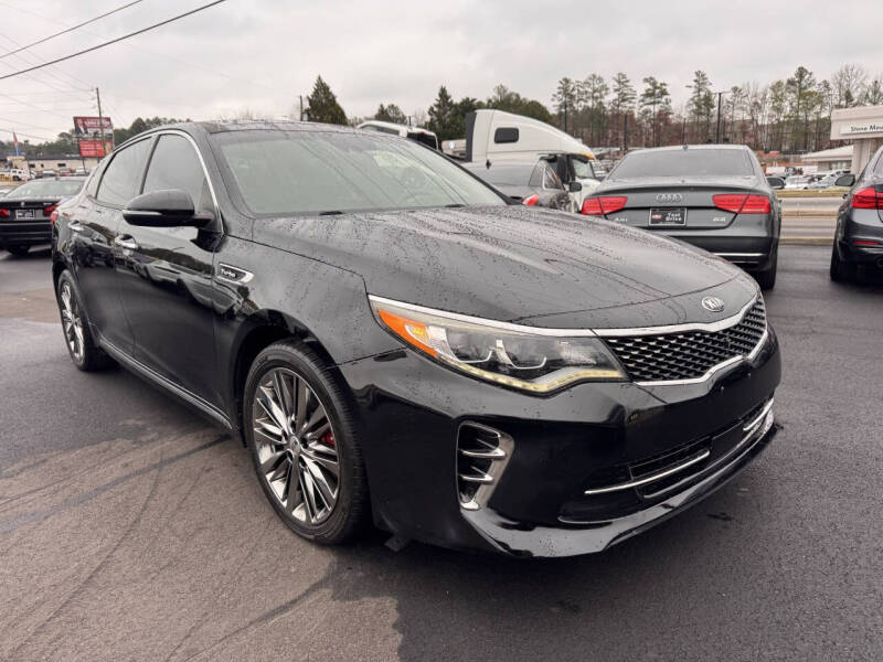 2017 Kia Optima SXL's photo