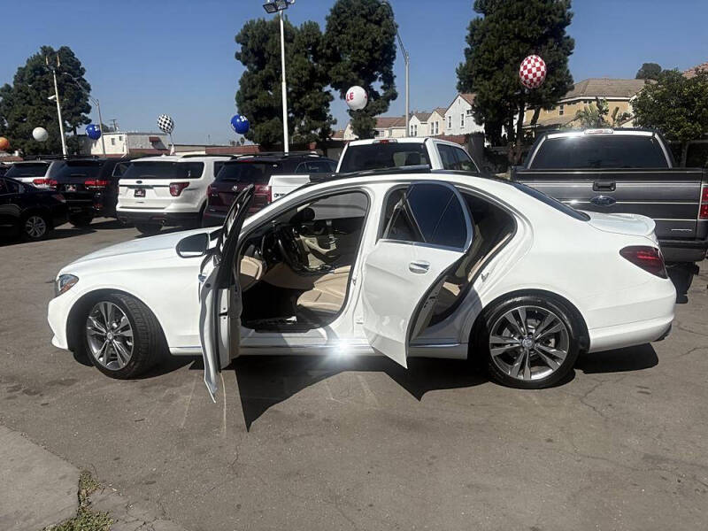 2016 Mercedes-Benz C-Class