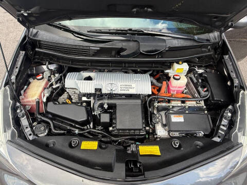 2015 Toyota Prius v Four