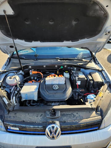 2016 Volkswagen e-Golf SEL Premium