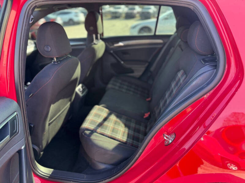 2020 Volkswagen Golf GTI S