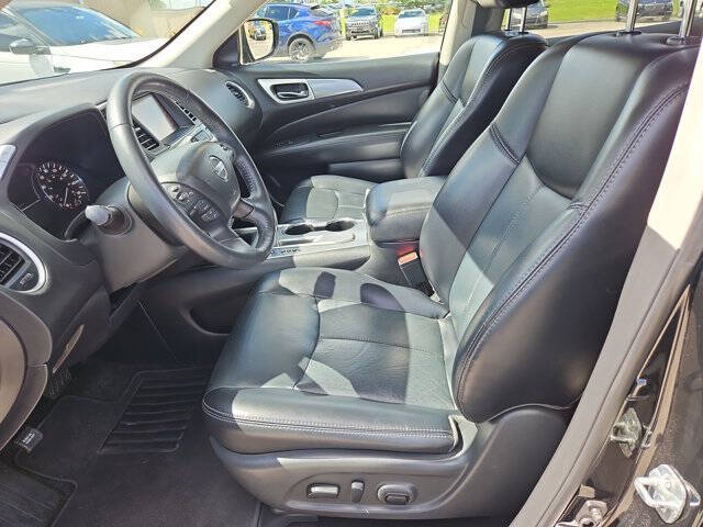 2018 Nissan Pathfinder SL