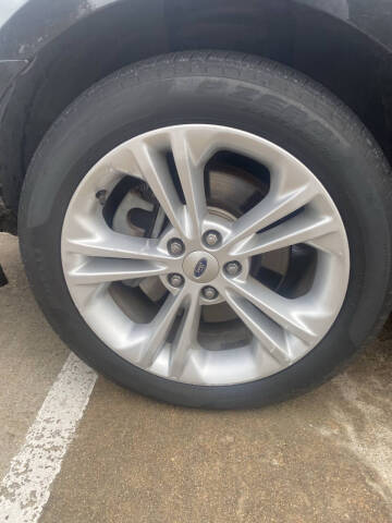 2014 Ford Taurus SEL