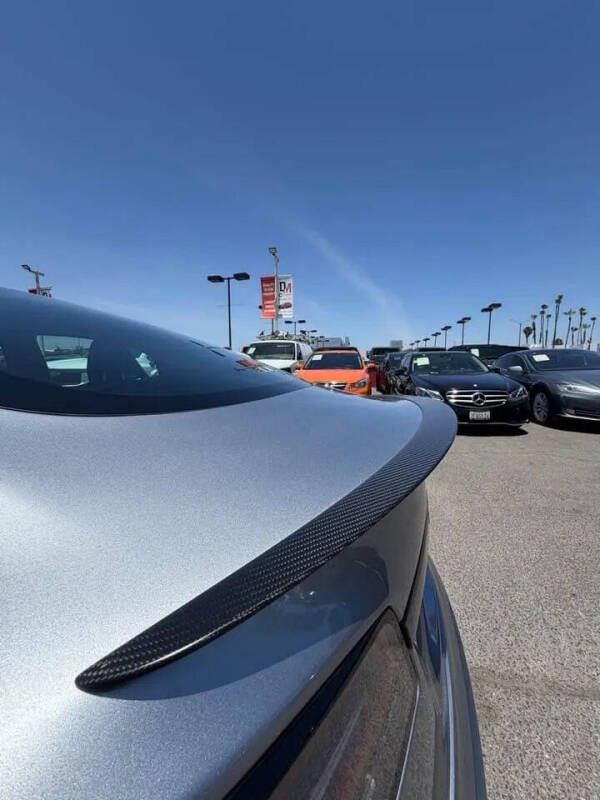 2025 Tesla Model S Plaid