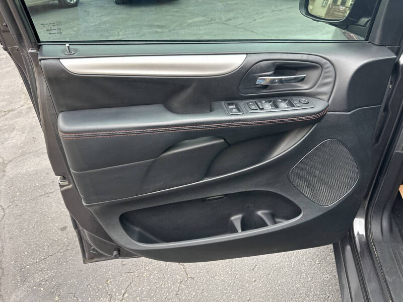 2017 Dodge Grand Caravan GT