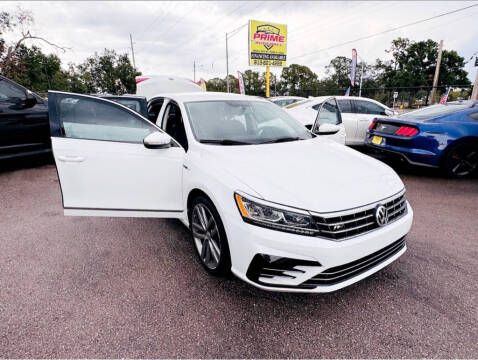 2017 Volkswagen Passat 1.8T R-Line