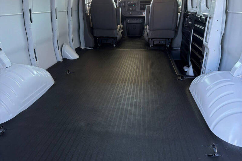 2026 Chevrolet Express 2500