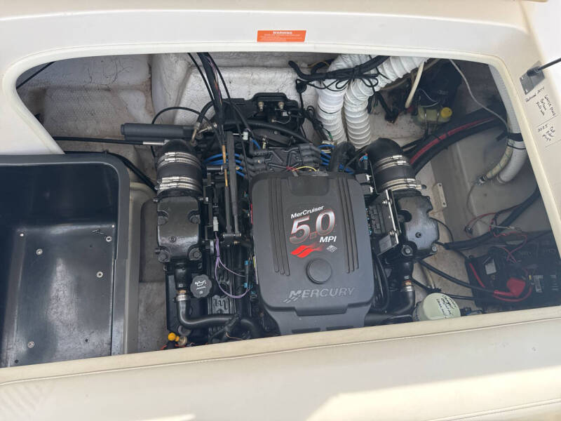2003 Rinker 232 CAPTIVA