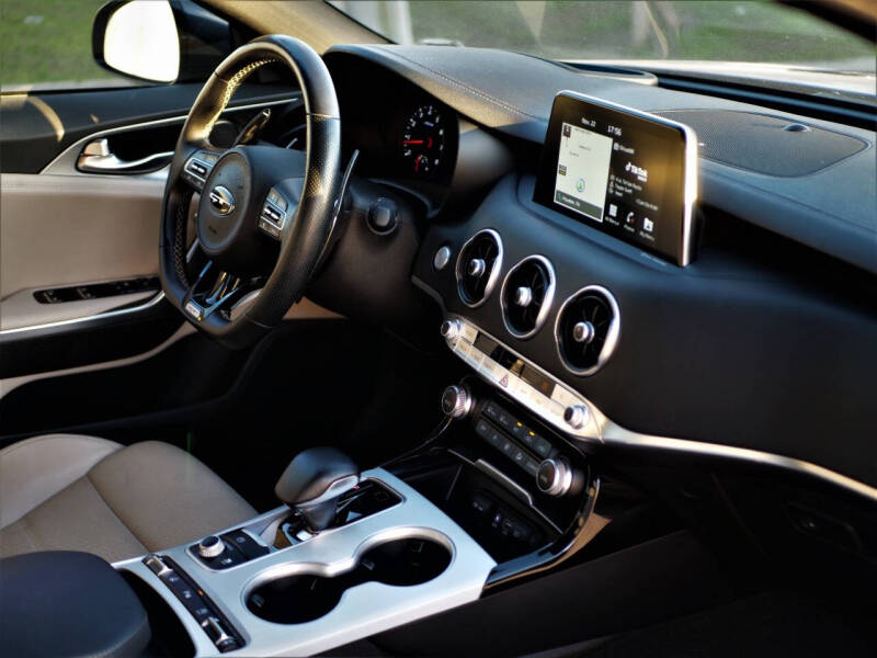 2018 Kia Stinger GT2