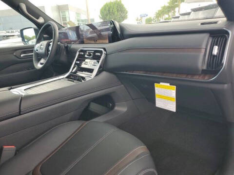 2025 Nissan Armada SL