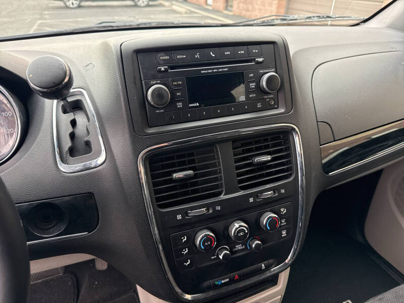 2014 Dodge Grand Caravan SE