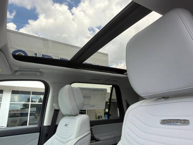 2026 Ford Expedition MAX Platinum