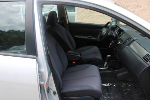 2009 Nissan Versa 1.8 S