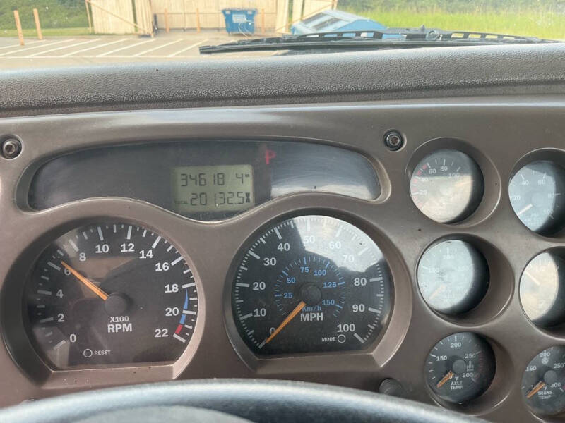 2001 Mack CH613