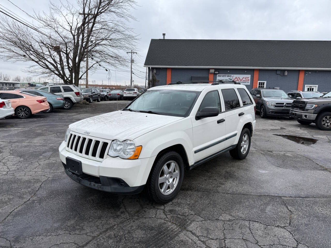 2009 Jeep Grand Cherokee Laredo photo 5