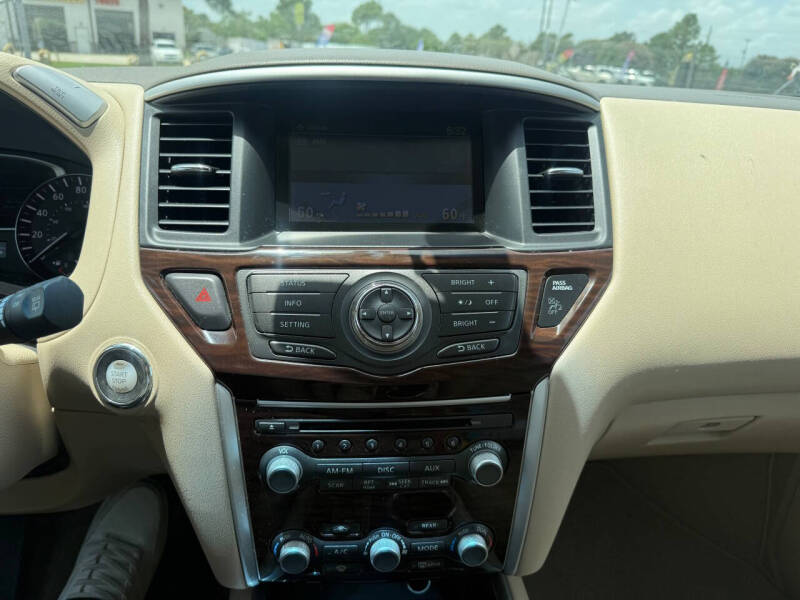 2013 Nissan Pathfinder SL
