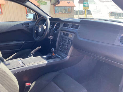 2011 Ford Mustang V6