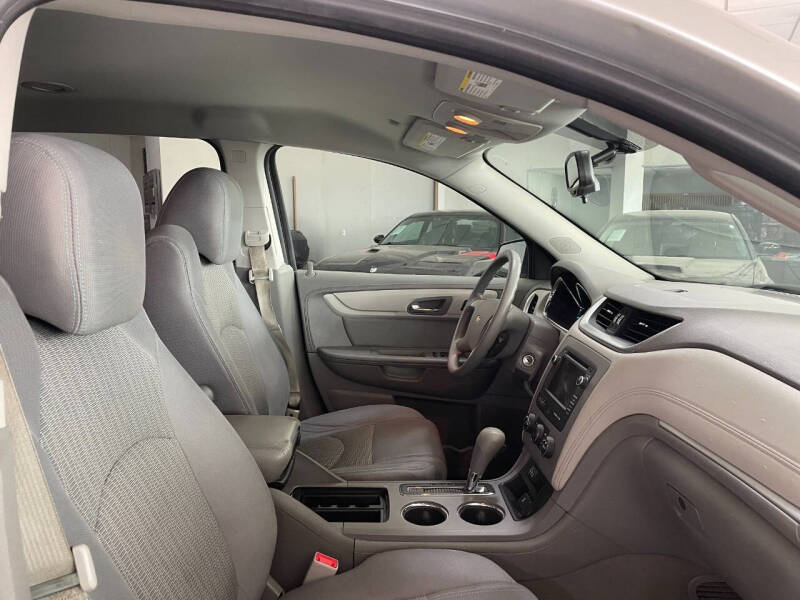 2016 Chevrolet Traverse LS