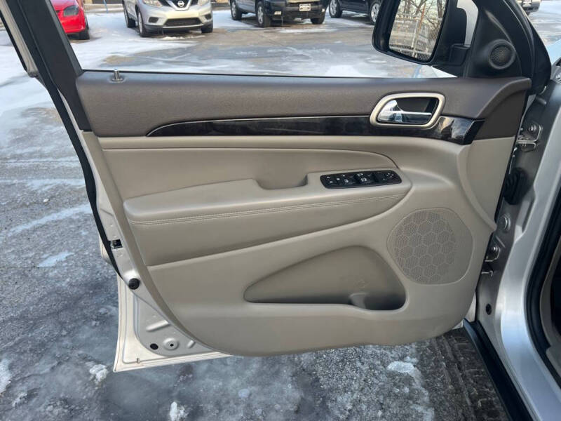 2012 Jeep Grand Cherokee Laredo