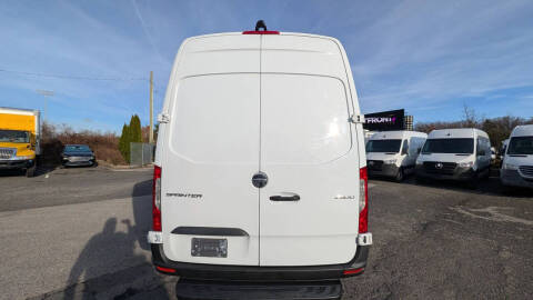 2021 Freightliner Sprinter 2500