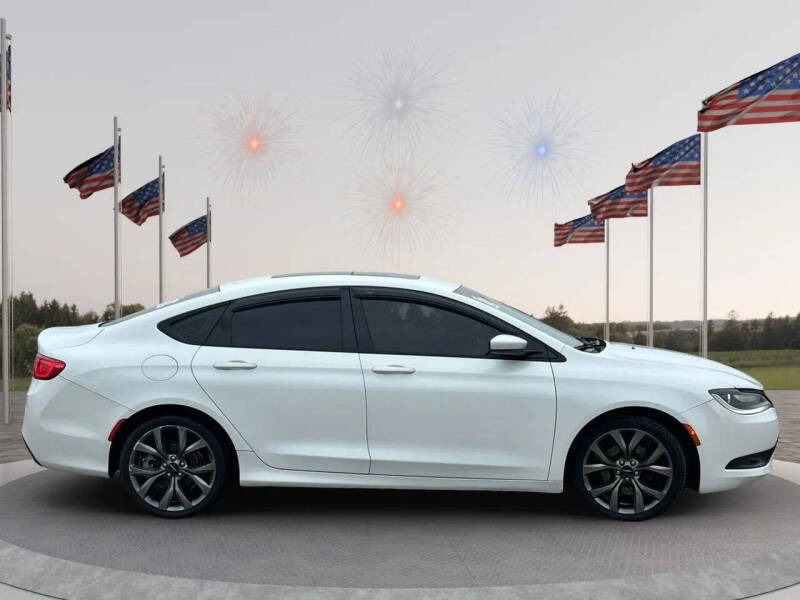 2015 Chrysler 200 S