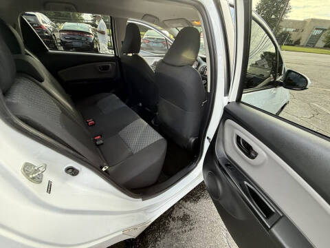 2015 Toyota Yaris 5-Door L