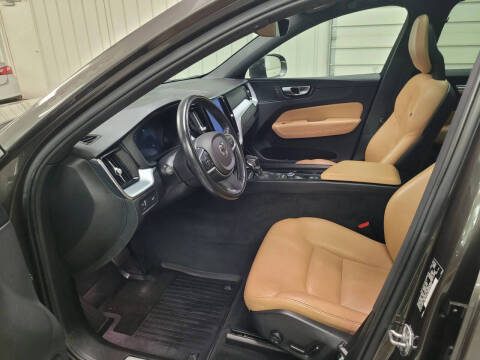 2018 Volvo XC60 T5 Momentum