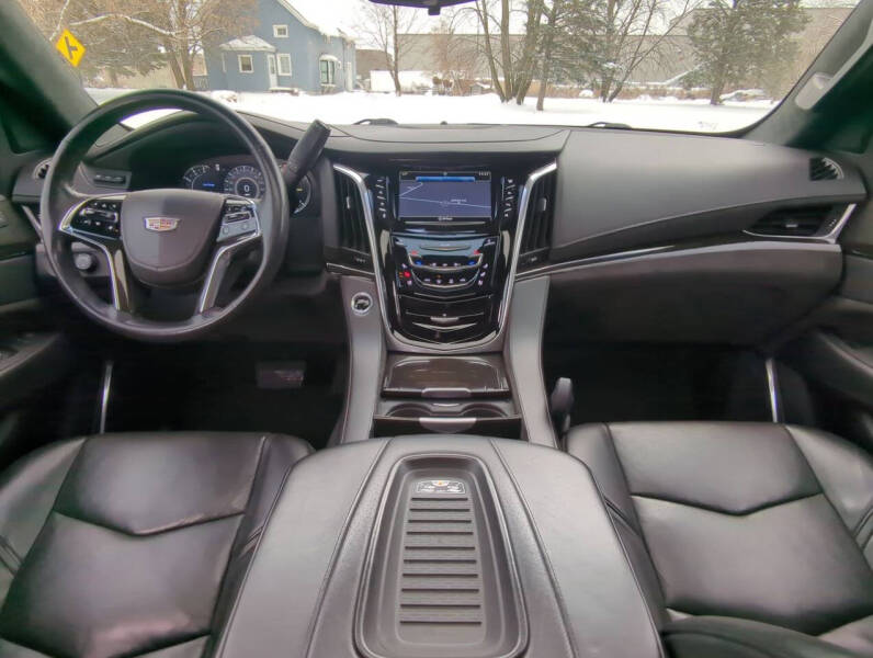 2019 Cadillac Escalade ESV Platinum