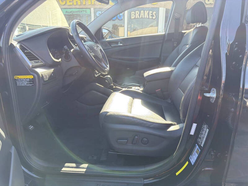 2017 Hyundai Tucson SE Plus