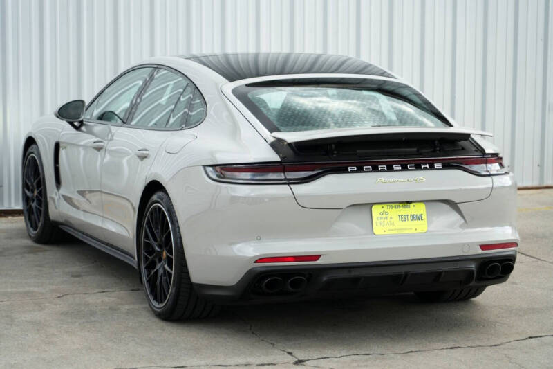 2023 Porsche Panamera 4S E-Hybrid